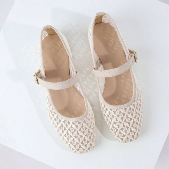 Apricot Elegant Women's Hollow Out Slip-On Flats - Picture 7 of 7